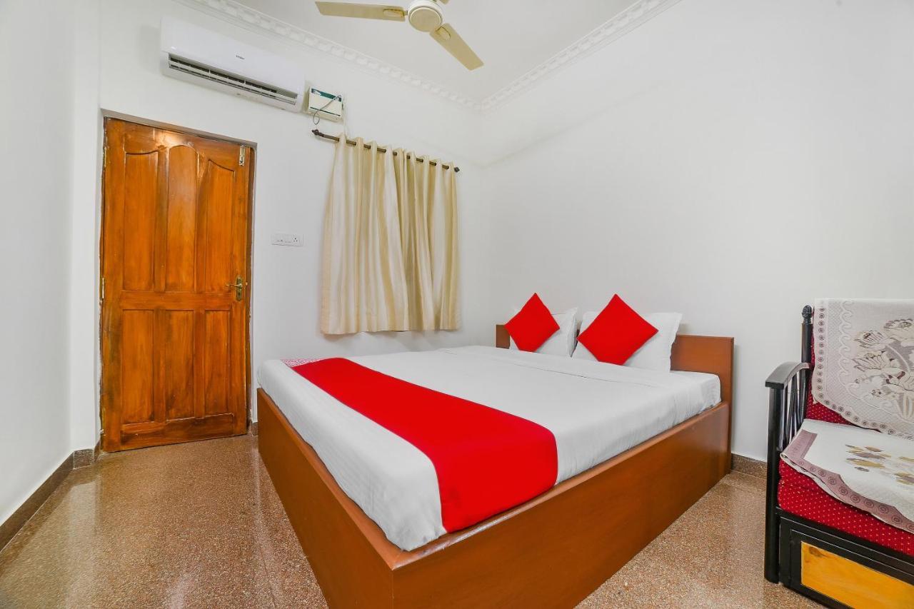 Oyo 35537 Nihaan Hospitality Hotel Bambolim Luaran gambar